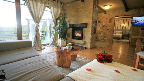Arcos de Valdevez House | Love Story - Piscina & Sauna - Lareira