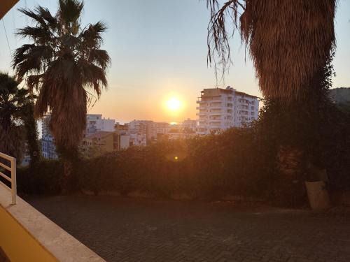 Shkembi i Kavajes Apartment | Lovebania