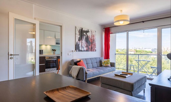 Parque das Nacoes Apartment | Lovely 1 BDR Apartment With Pool by LovelyStay