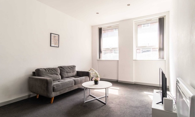 Blackburn Apartment | Lovely 1 Bed Apartment in Central Blackburn