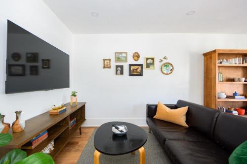 Willmore Apartment | Lovely 1 bedroom 1 bathroom Downtown Long Beach Apartment
