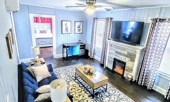 Highland Historic District Apartment | Lovely 1 bedroom apartment in a central location