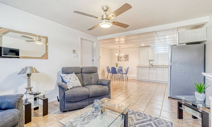 Gatineau Apartment | Lovely 1-bedroom apartment in Gatineau.