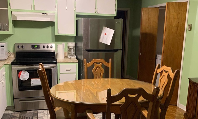 Ahuntsic-Cartierville Apartment | Lovely 1 bedroom apartment