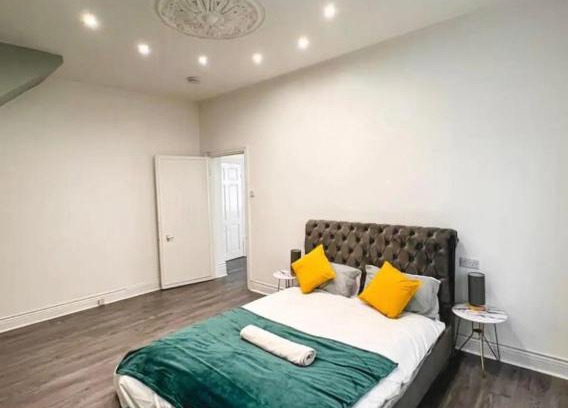 Fenham Apartment | Lovely 1-bedroom apartment, free street parking