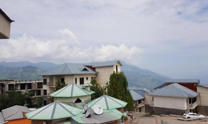 Bhurban Apartment | Lovely 1 bedroom condo with majestic views in bhurban