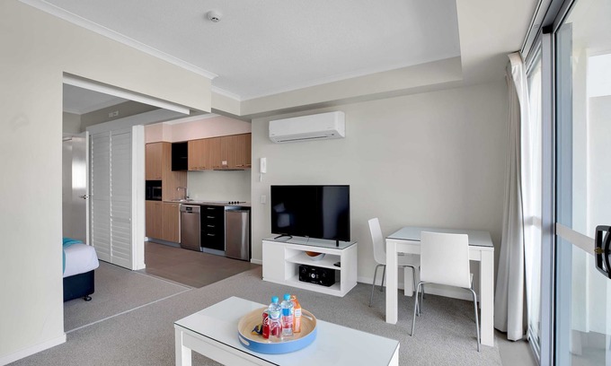 Mackay Apartment | Lovely 1-bedroom in the Heart of Mackay w/Pool