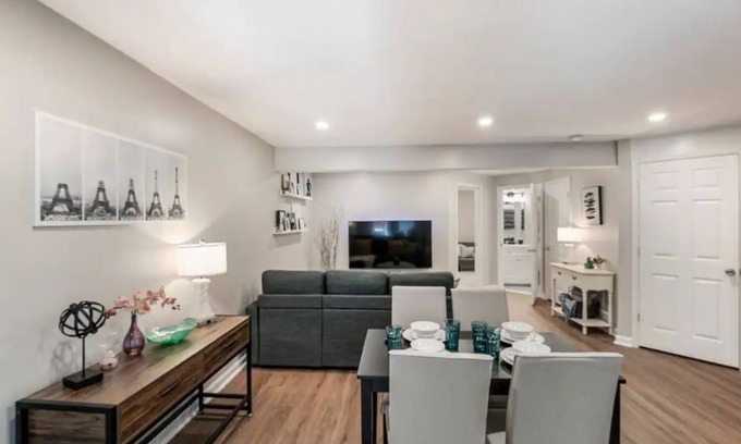 Leesburg Apartment | Lovely 1-bedroom rental unit with free parking