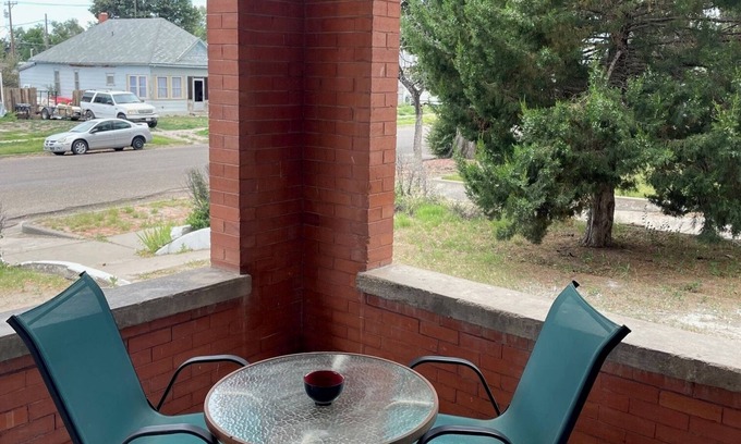 La Junta Apartment | Lovely 1 bedroom suite in Historic La Junta home- cozy, clean & convenient stay