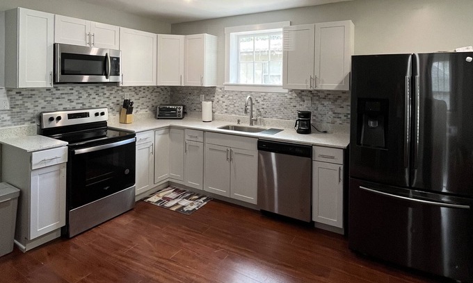 South Eola Apartment | Lovely 1st Fl Apt 3 Bed/2 Bath in Downtown Orlando