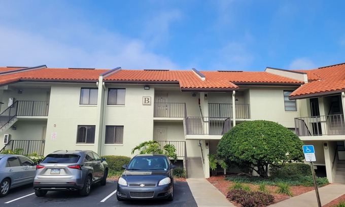Tierra Verde Condo | Lovely 1st Floor, 1 BR condo with garden, pool and water view in Tierra Verde