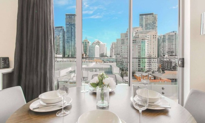 Chatswood CBD Apartment | lovely 2 bds in heart chatswood free parking