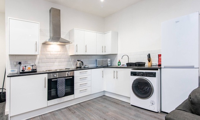 Thrapston Apartment | Lovely 2 Bed Apartment in Northamptonshire