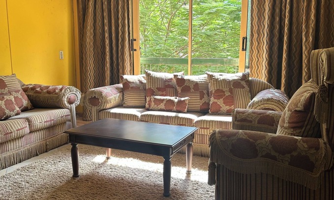 Nasr City Apartment | Lovely 2-bedroom apartment with AC in Cairo near the airport at Nasr City