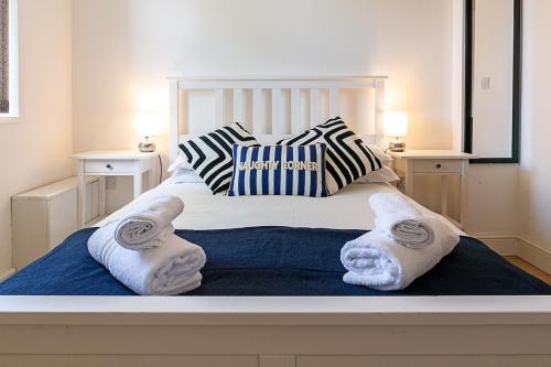 Loughborough Apartment | Lovely 2 Bedroom 2 Bathroom Apartment with Parking