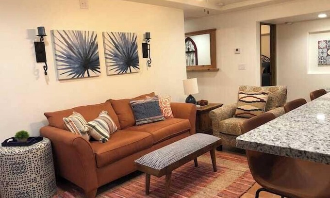Mesilla House | Lovely 2-Bedroom Adobe Escape