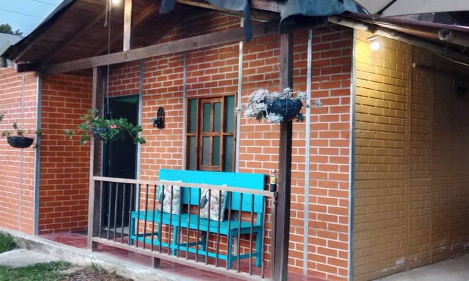 Guarne House | Lovely 2-bedroom bungalow in Guarne