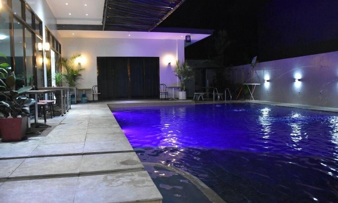 Pansol Apartment | Lovely 2-bedroom hotspring resort