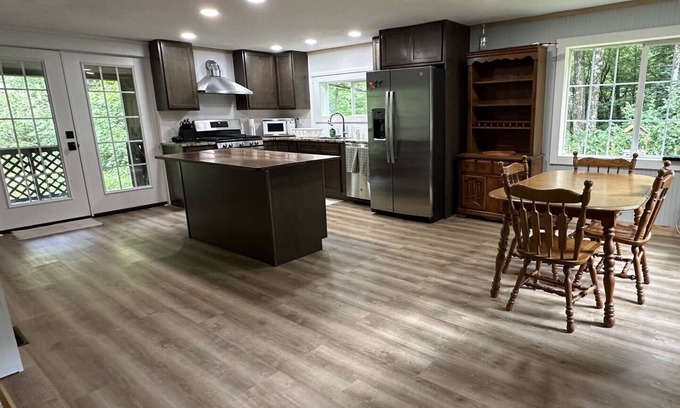 Maryland House | Lovely 2-bedroom house in Maryland, Newly re-done interior