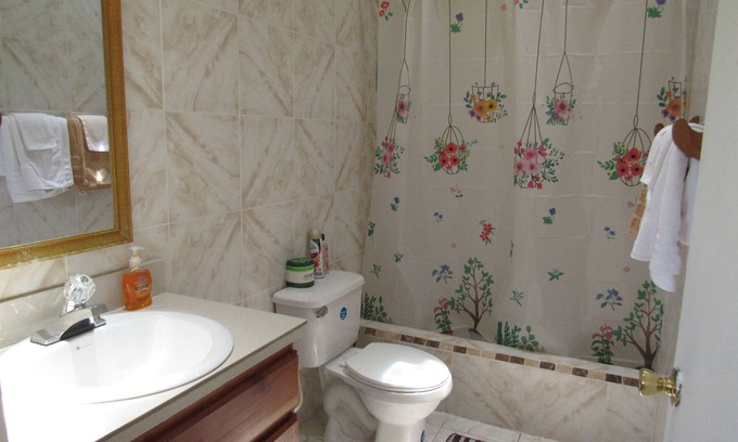 Savanna la Mar House | Lovely 2-bedroom Townhouse