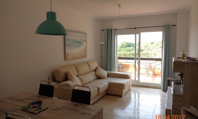 Casares Apartment | Lovely 2 Bedroom Penthouse Apt-Private Terrace-Communal Pool-Close to Beach- A/C