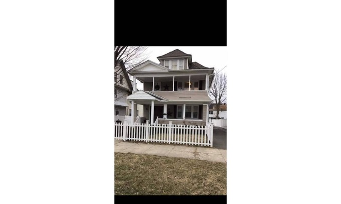 Brooklawn - St. Vincent Apartment | Lovely 2 bedroom rental with free parking