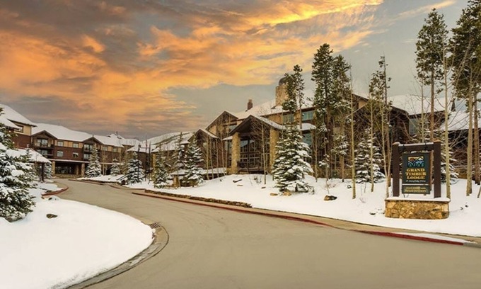 Peak 9 Condo | Lovely 2-bedroom ski-in/ski-out condo in Breckenridge with WiFi, fitness room