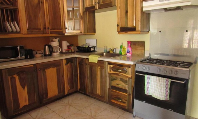 Savanna la Mar Apartment | Lovely 2-bedroom townhouse in Savannalamar