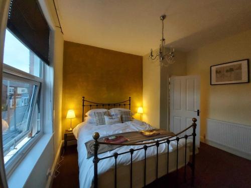 Longton Apartment | Lovely 2 bedroomed flat in the centre of Longton