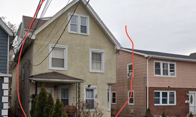 South Side Apartment | Lovely 2 Bedrooms Short term Rental Unit on a 2nd Floor