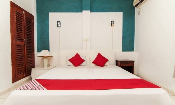 Mount Lavinia Apartment | Lovely 2-Bedroom Serviced Apartment near the Beach