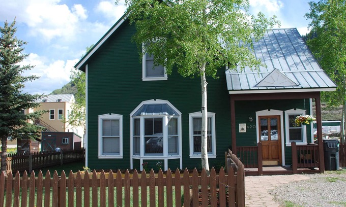 Crested Butte House | Lovely 2BR in Town. Two blocks from Elk. Steps from Free Ski Shuttle.