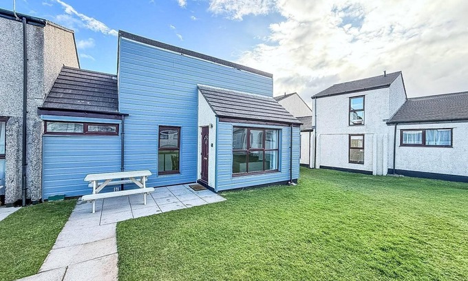 St. Agnes House | Lovely 3 bed bungalow, sleeps 6. In a beautiful location in Cornwall ref 85070P