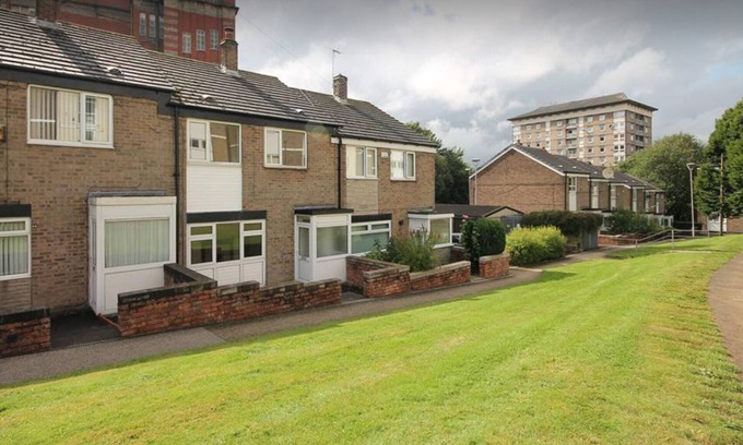 Bolton House | Lovely 3-Bed House in Bolton Greater Manchester