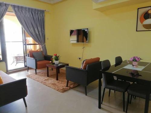 Kumasi Apartment | Lovely 3-bedroom house with beautiful compound