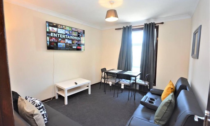 Leabridge Apartment | Lovely 3bedroom Apartment London
