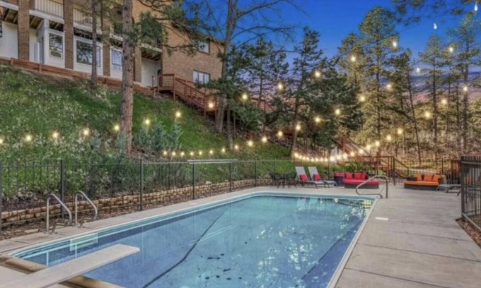 Franktown House | Lovely 4-bedroom Estate in Franktown with WiFi and a Summer time outdoor pool