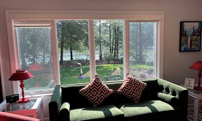 Mathews House | Lovely 4-bedroom house in Mathews on Stutts Creek with gourmet kitchen