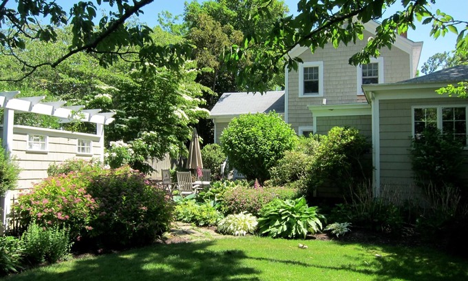 Southold House | Lovely 4 Bedroom Southold Home Walking Distance to Peconic Bay