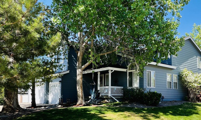 Highlands Ranch House | Lovely 5-Bed, 3.5-Bath Getaway: Sleeps 11, Near Hiking, Biking, Park, S. Denver