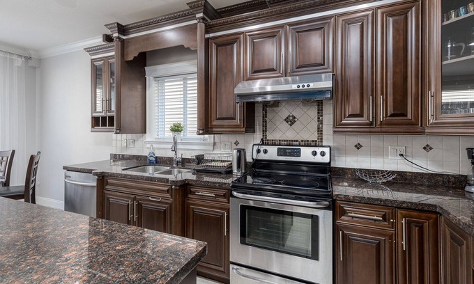 Southwest Gordon Estate House | Lovely 5BR House/AC/Up to 11 guests/Langley