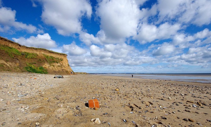 Barmston House | Lovely 8 berth caravan for hire at Barmston Beach Holiday Park ref 62002O