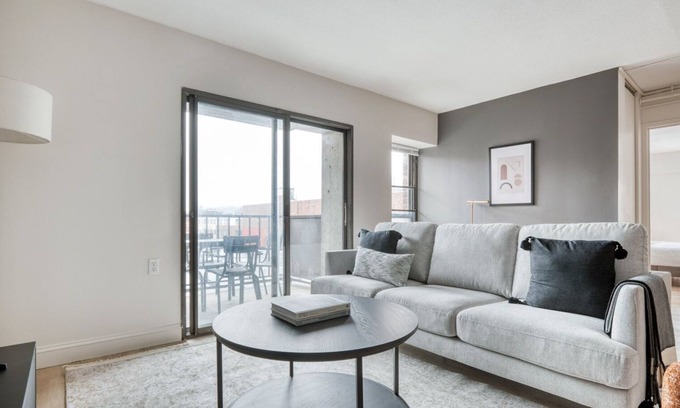 Allston Apartment | Lovely Allston 2BR, nr Boston U & Green Line, by Blueground