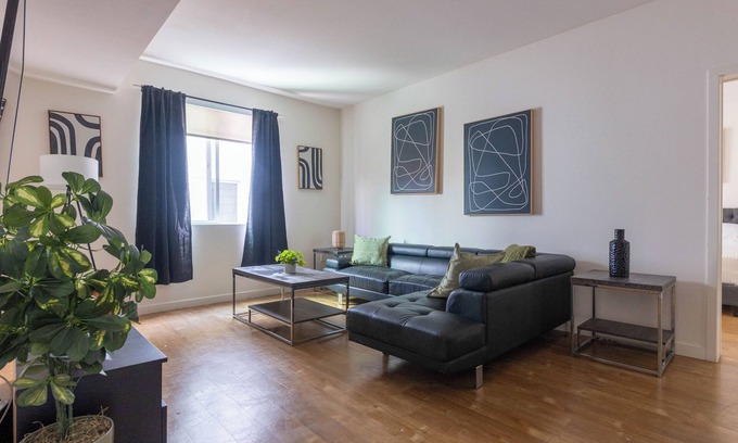 Downtown Apartment | Lovely and Elegant unit