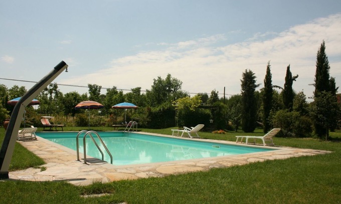 Castiglion Fiorentino Apartment | Lovely apartment for 2 guests with pool, WIFI, TV and pets allowed, close to Cortona