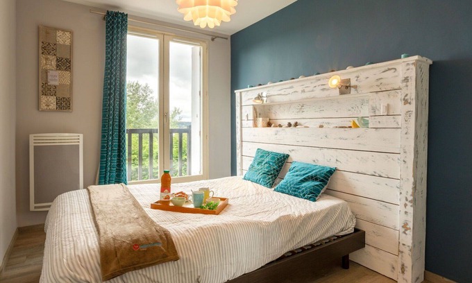 Benerville-sur-Mer Apartment | Lovely apartment for 4 people with WIFI, TV and balcony