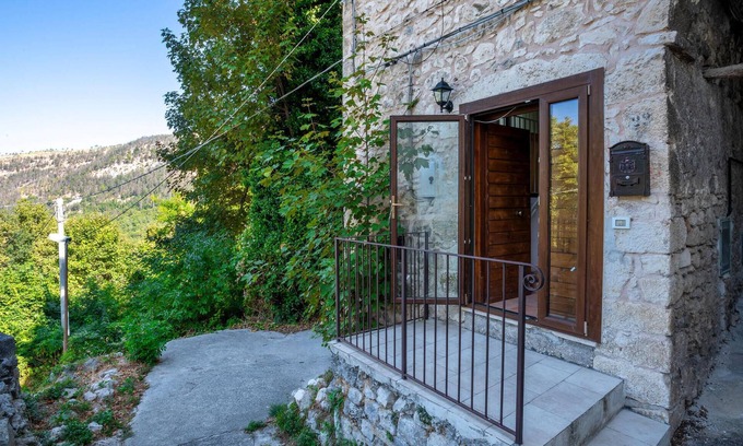 Caramanico Terme Apartment | Lovely apartment in Caramanico Terme