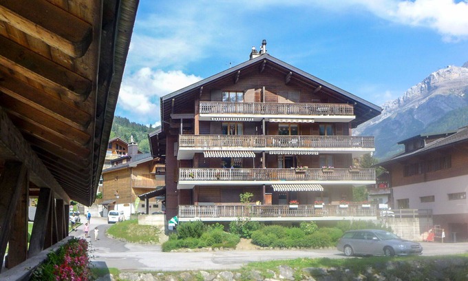 Ormont-Dessus Apartment | Lovely apartment for 4 people with WIFI, TV, balcony, panoramic view and parking