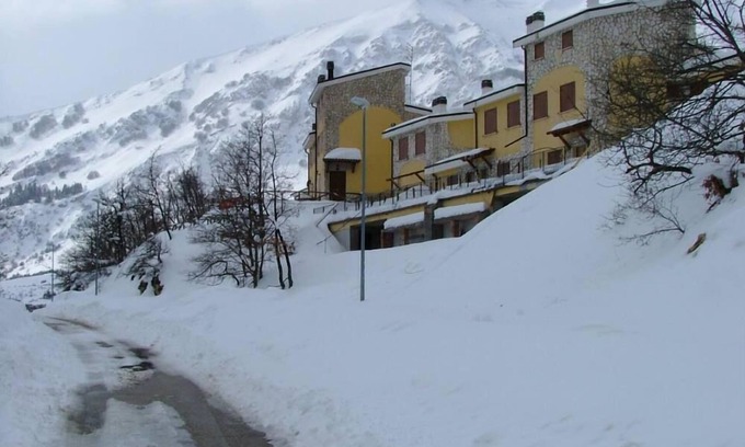 Rocca di Cambio Apartment | Lovely apartment in the Cerri area
