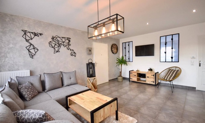 Serris Apartment | Lovely apartment 6 pax - next to Disneyland/Paris